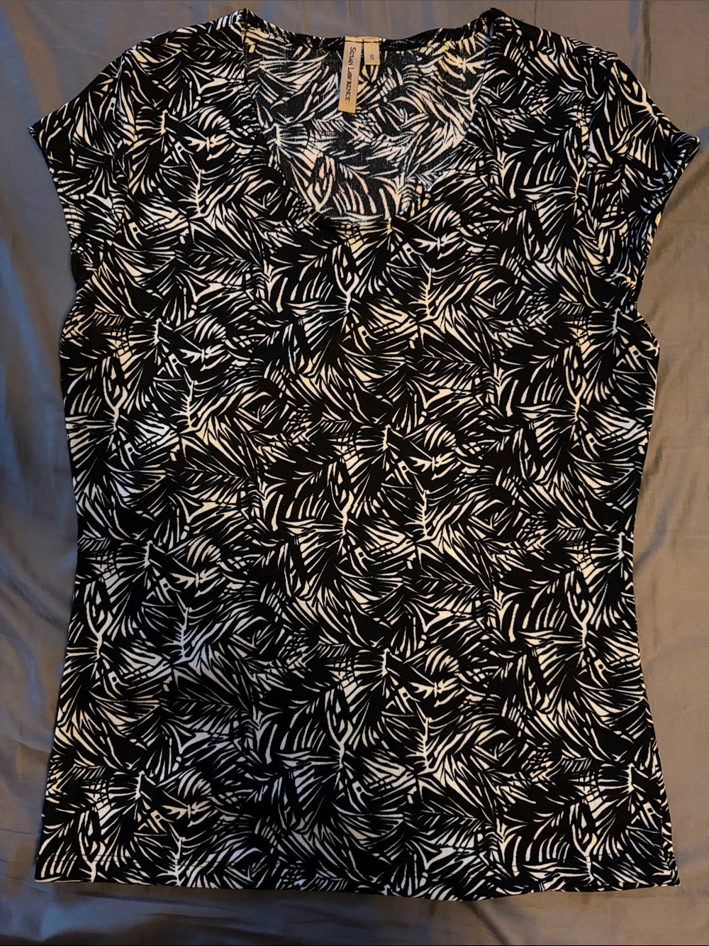 Vintage soft and stretchy Susan Lawrence top